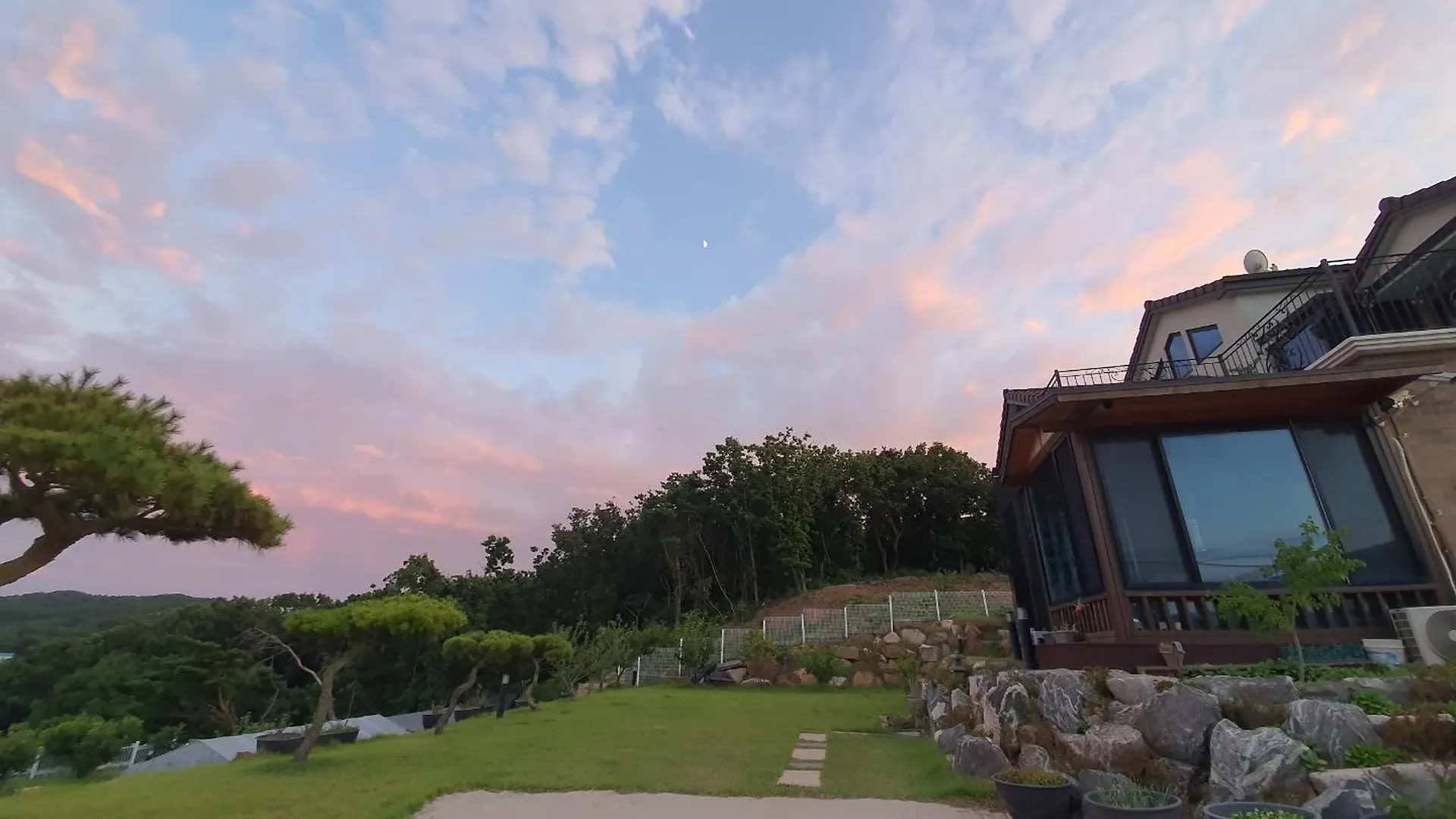 Holiday home Ganghwa Nolumog Byeoljang Villa Incheon